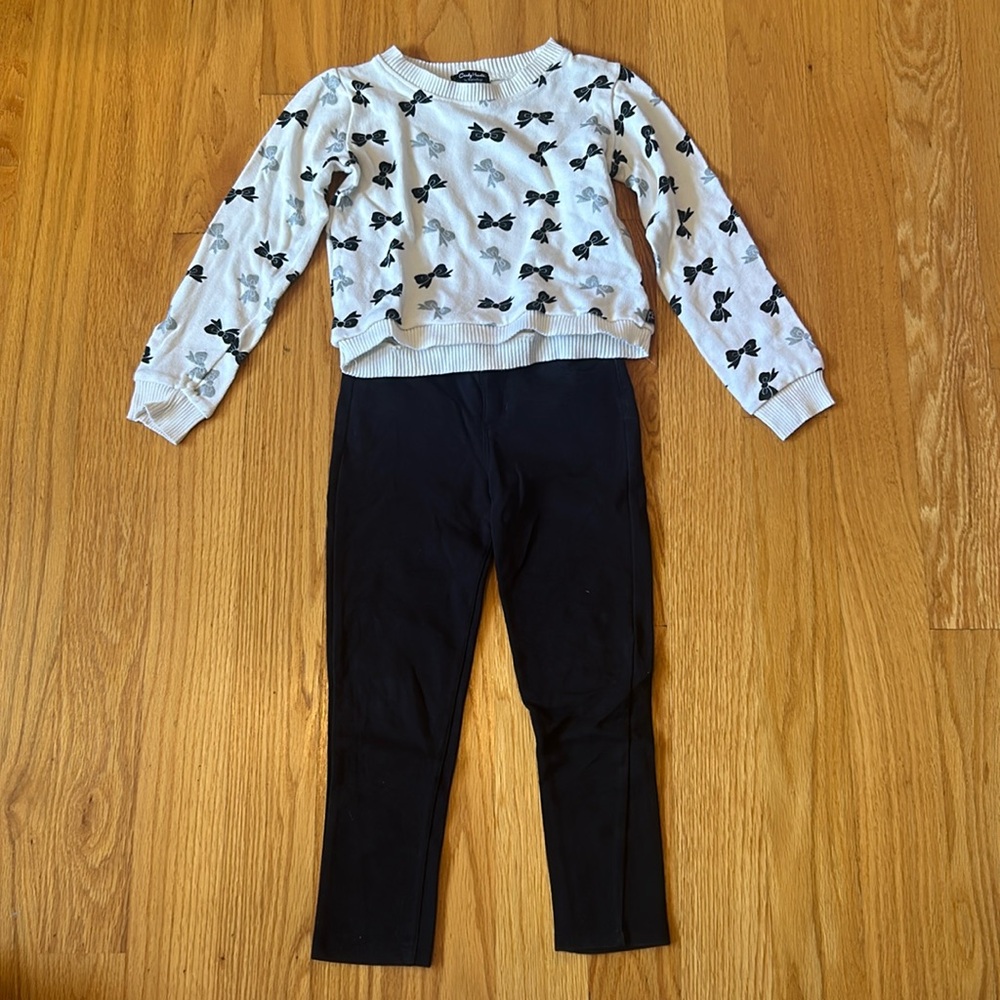 Candy Hearts bow sweater and pant set, size kids 6x